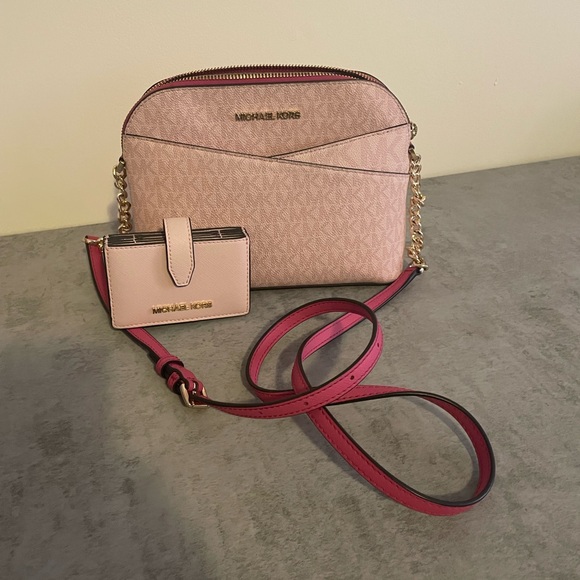 Michael Kors Purse and Wallet - Picture 1 of 8